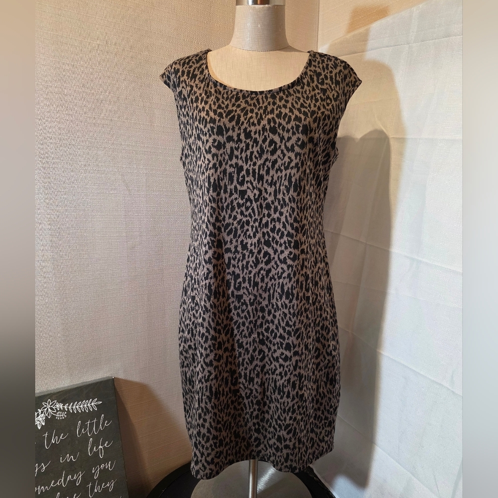 Nine West Brown & Black Animal Print Dress.  Sz Med.